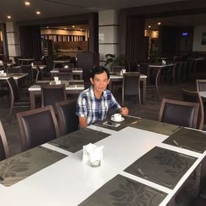 Meet your Posher, Linh